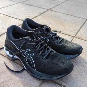 Asics gel kayano 27s Sz 9